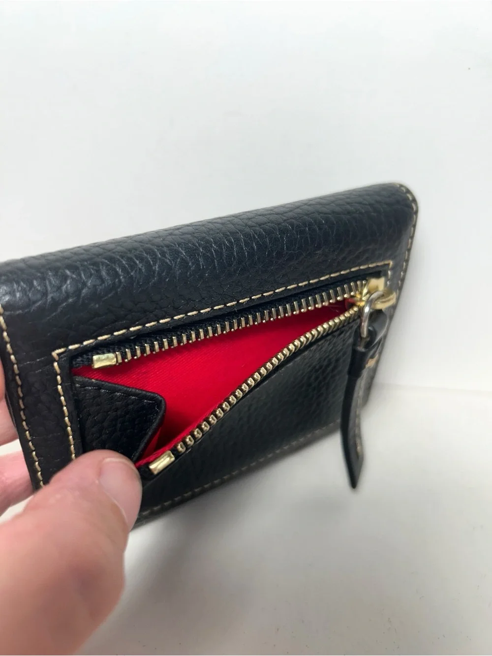 Dooney & Bourke Black Pebbled Leather Compact Trifold Wallet with Gold Plate EUC